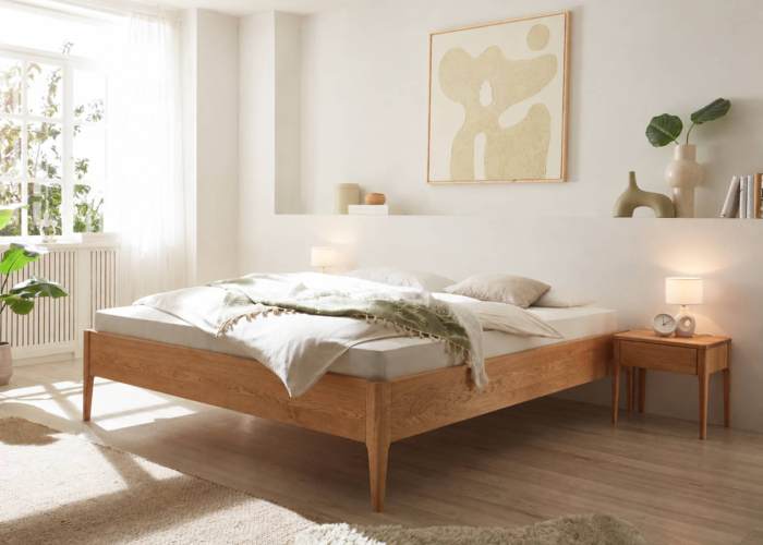Massief houten bed Como metaalvrij met schuine poot