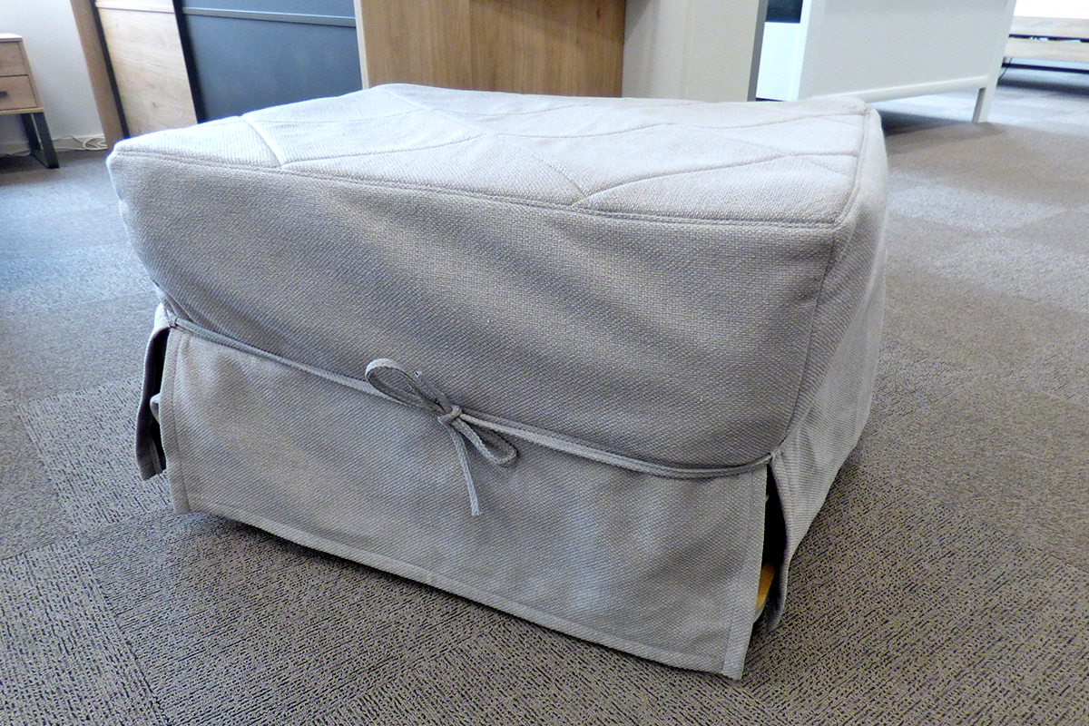 Showroommodel vouwbed pouf