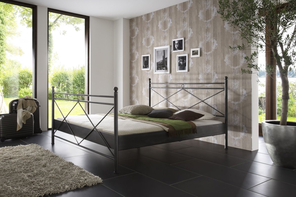 Metalen bed Imola mat zwart structuur