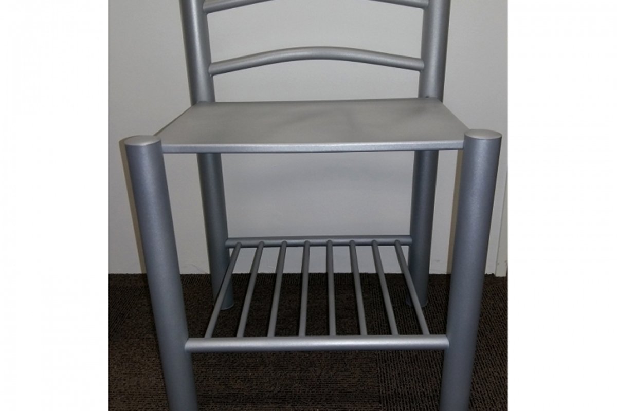 Nachttafel_metaal