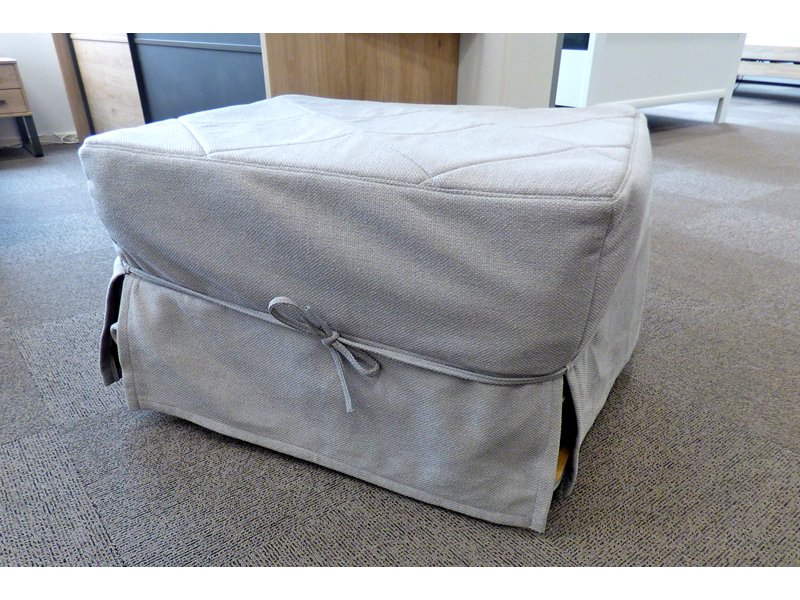 Showroommodel vouwbed pouf