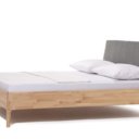 Houten bed Pearl wild eiken honing geolied met grijs geweven stof