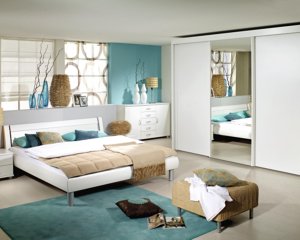Schuifdeur kledingkast wit met 3 deuren en bijpassend wit bed vario classic