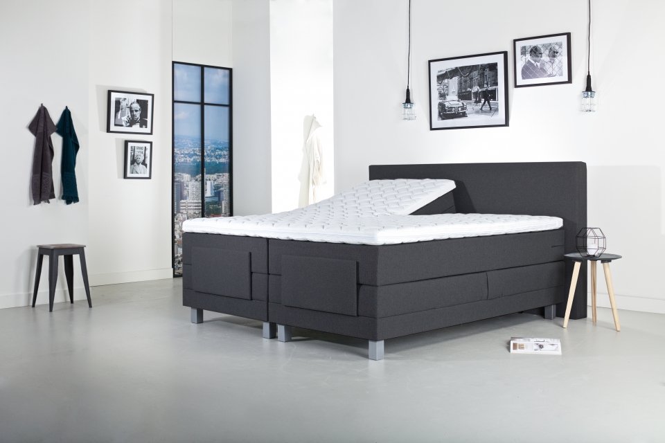 Elektrische robuuste boxspring met standaard hoofdbord Slaapkamerweb