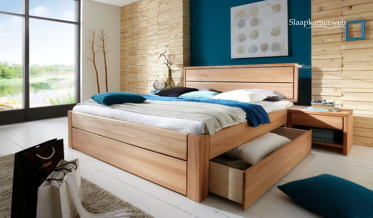 massief houten bed