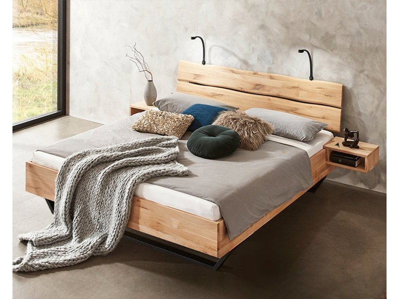 Sula-eiken-houten-bed-van boven
