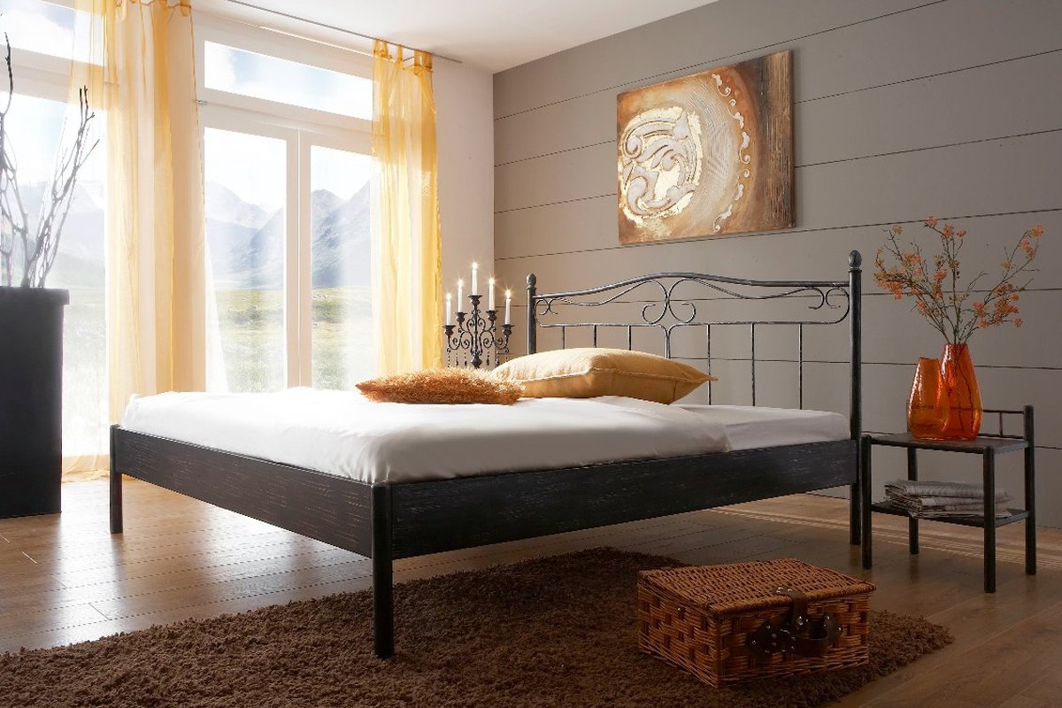 Metalen bed | Slaapkamerweb