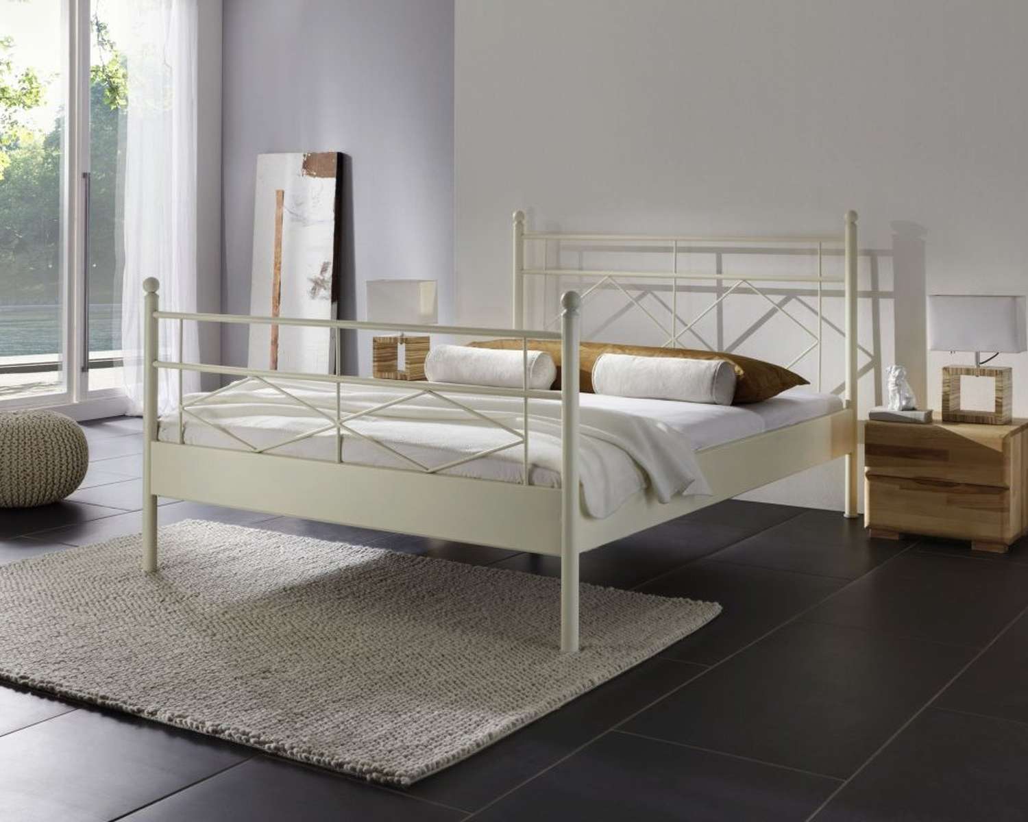Metalen bed Venezia in de kleur zand