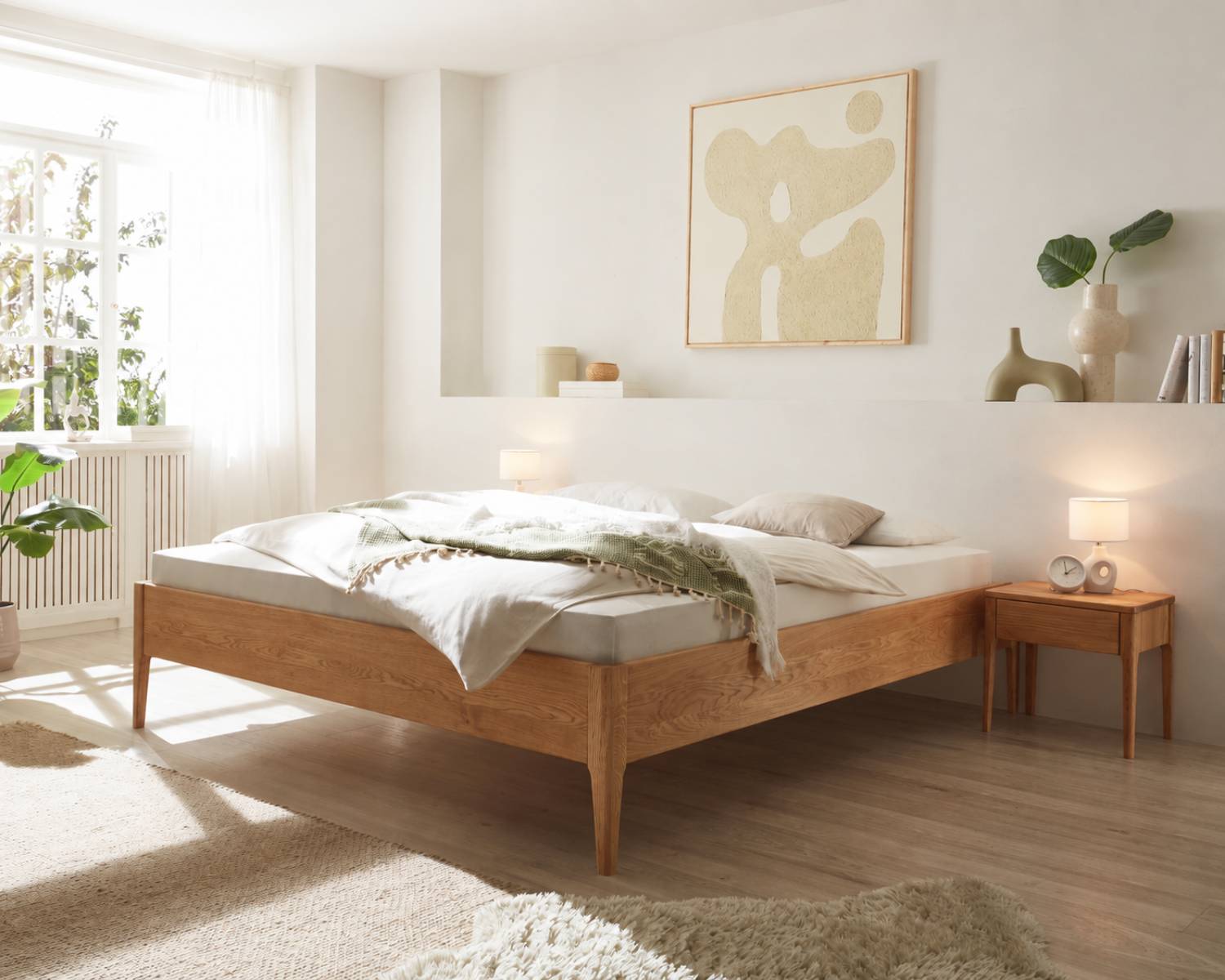 Massief houten bed Como metaalvrij met schuine poot