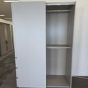 Yubari kledingkast met rechtervak open