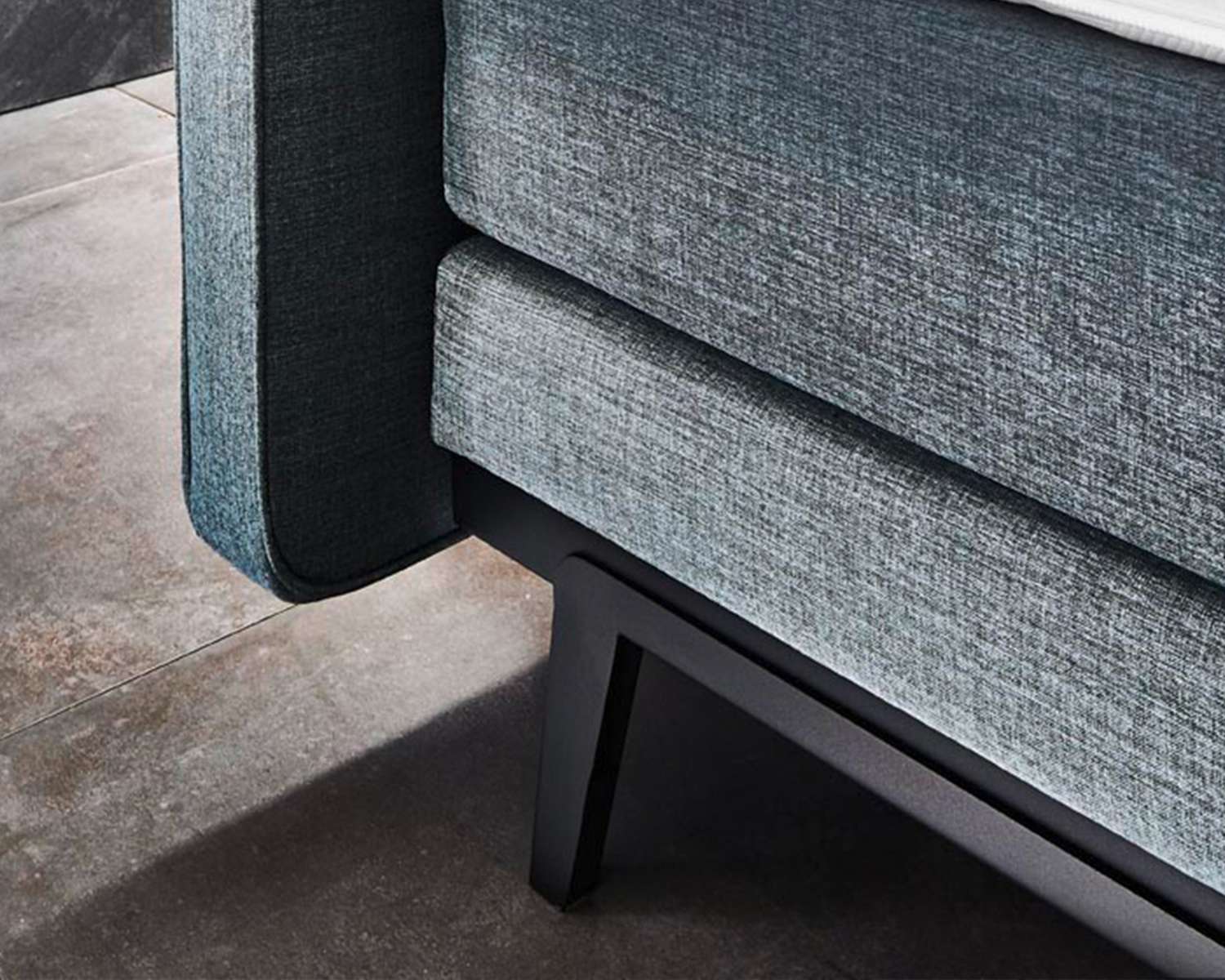 Boxspring Julian voorraadmodel poot met frame Boxspring Julian voorraadmodel poot met frame