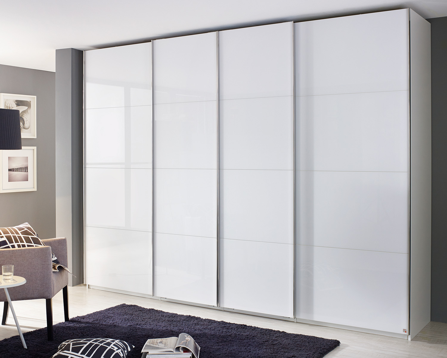 Compleet witte kledingkast, wit glas Compleet witte kledingkast, wit glas