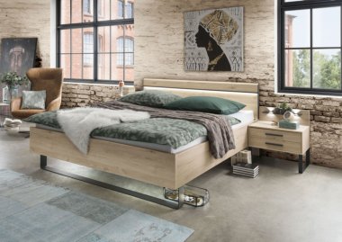 Tweepersoons bed met industriële look
