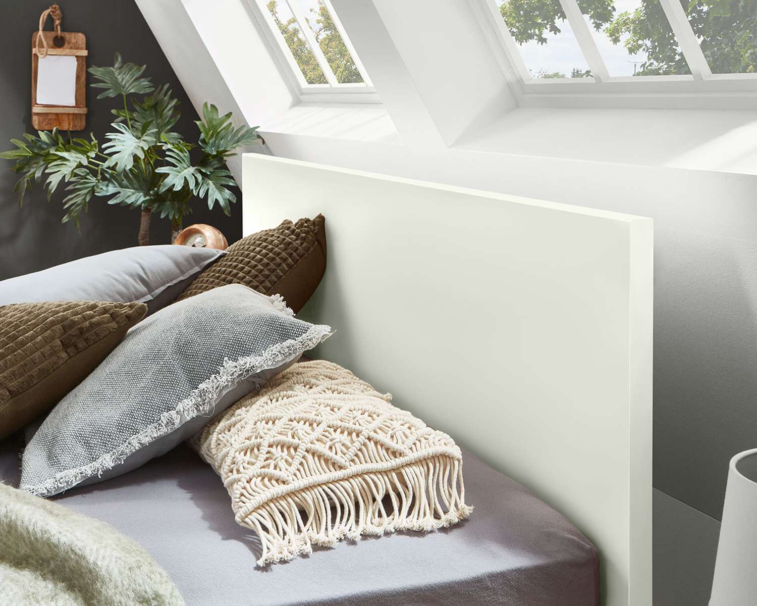 Tweepersoonsbed Comfort Urban hoofdbord roomwit Tweepersoonsbed Comfort Urban hoofdbord roomwit