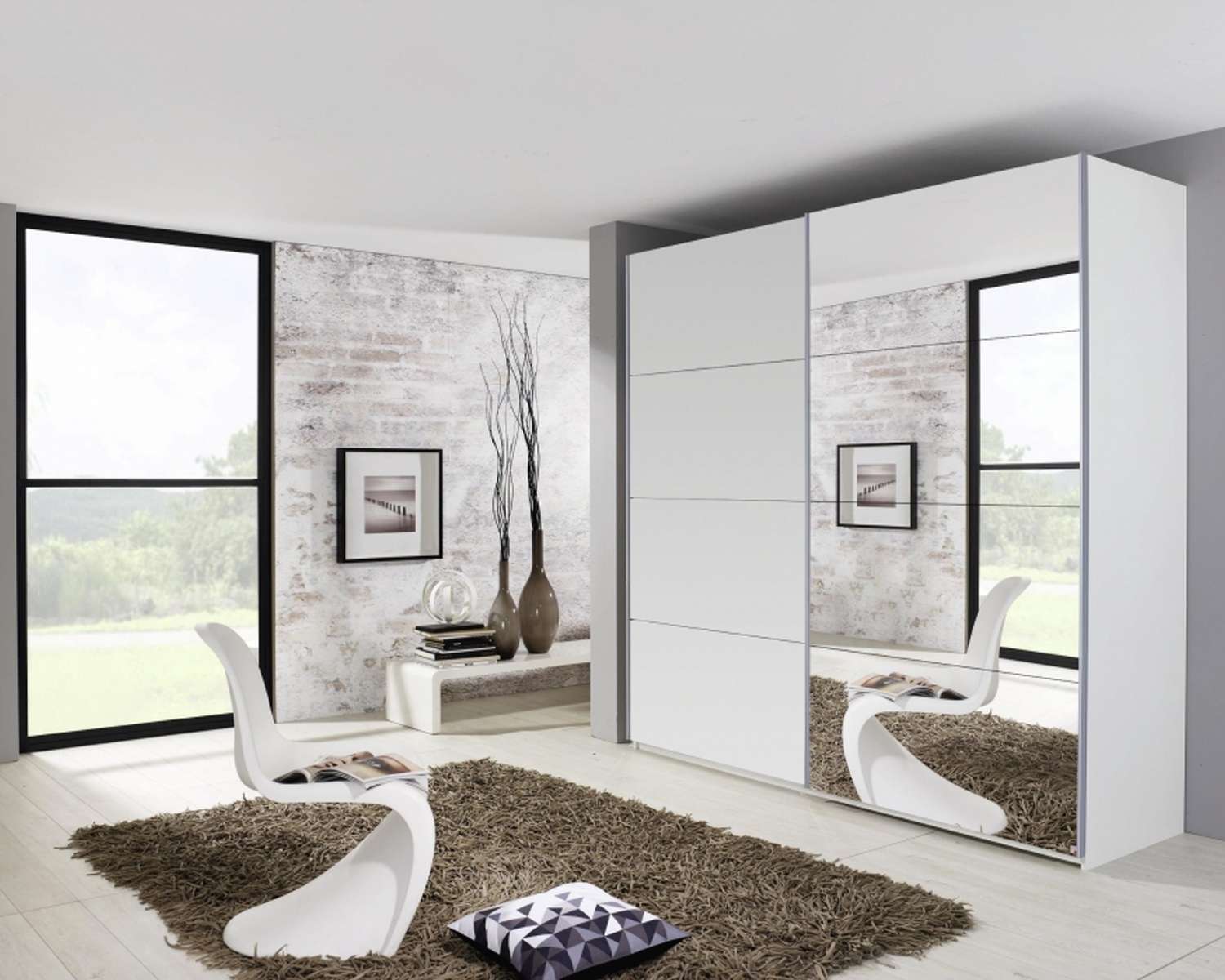 Witte kledingkast met spiegel Witte kledingkast met spiegel