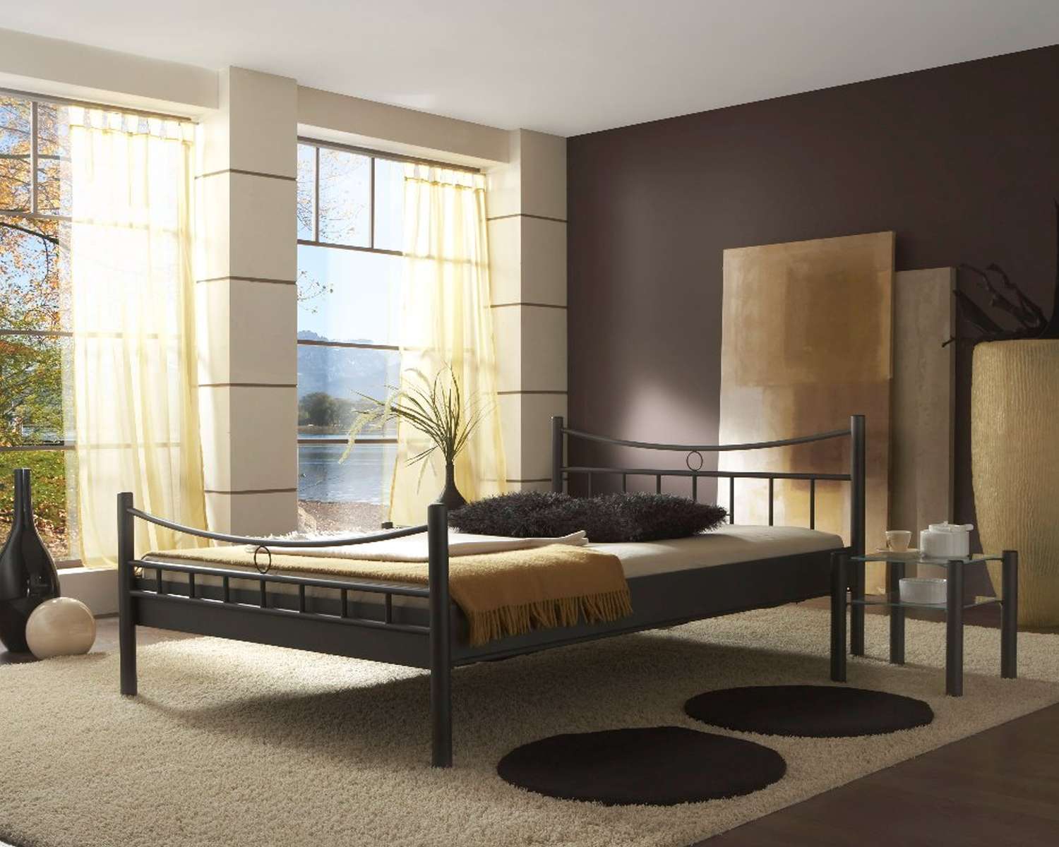 Saskia in het mat zwart Saskia in het mat zwart