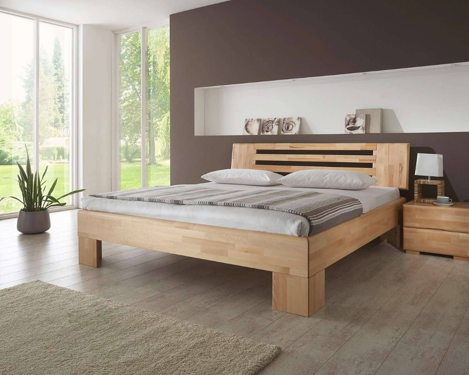 Houten bed Max kern beuken geolied met open poten