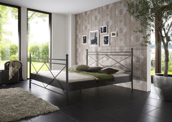 Metalen bed Imola mat zwart structuur