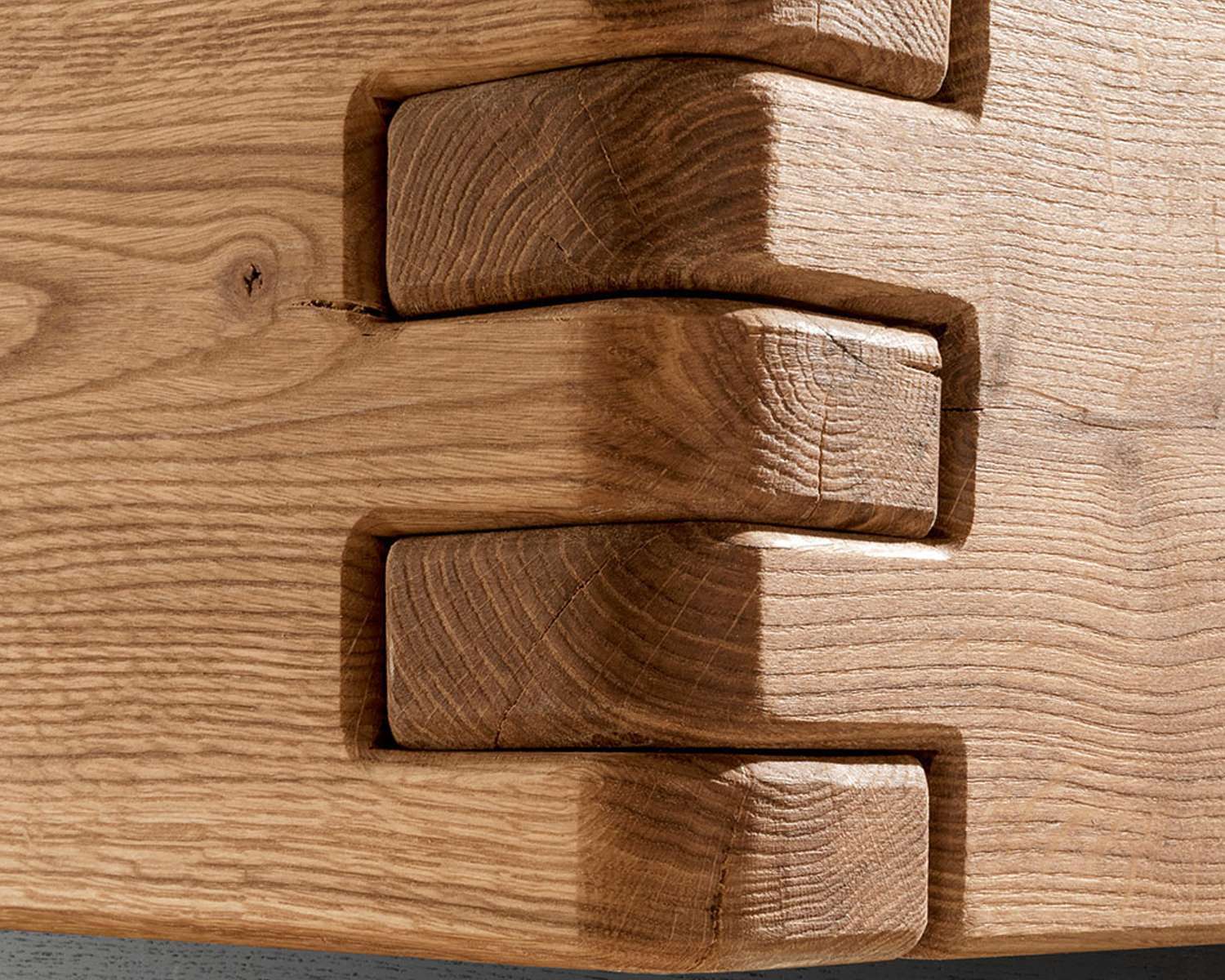 Robuust houten balkenbed Kingston tweetand