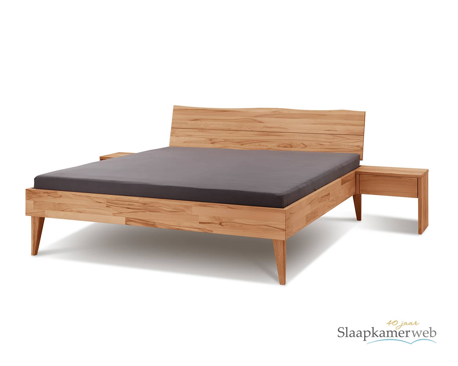 Bed tweepersoons met nachtkastjes Bed tweepersoons met nachtkastjes