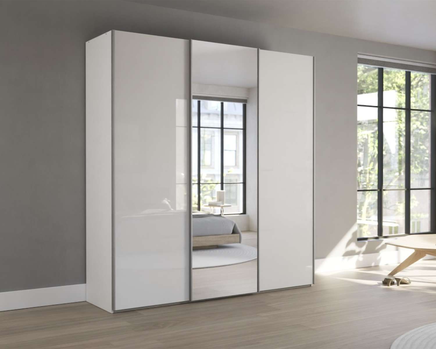 Opruimingsmodel witte kast 225cm breed x 236cm hoog