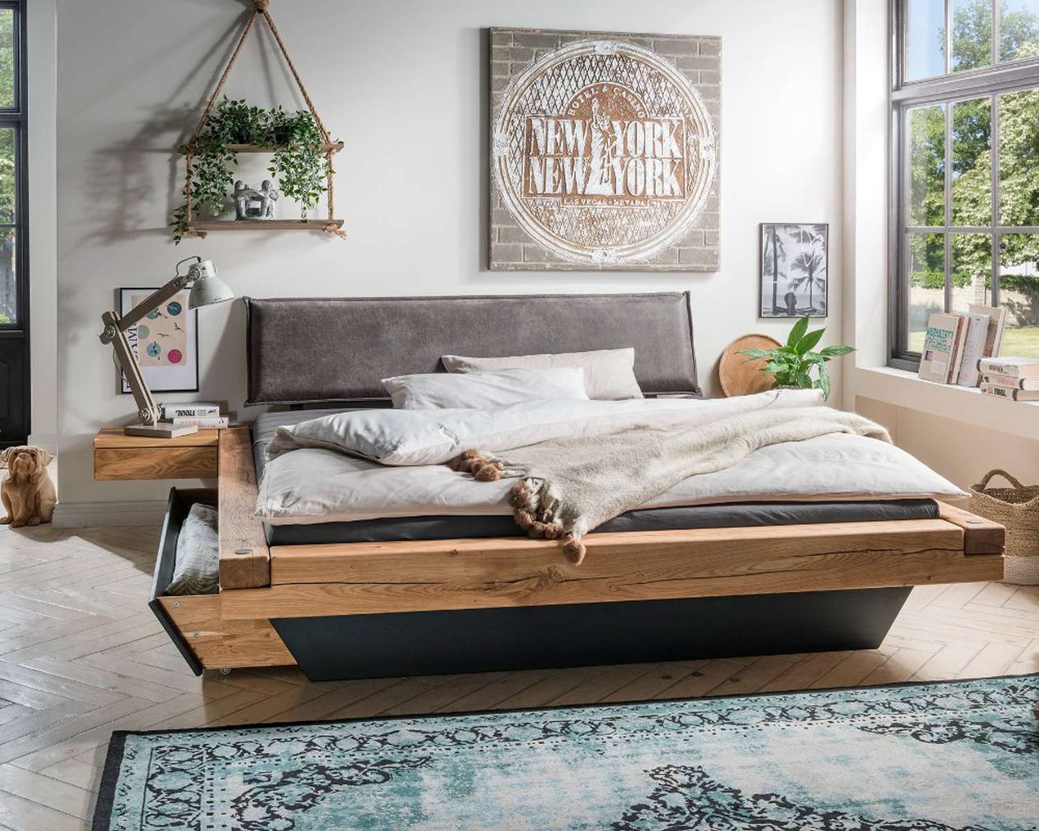 Houten balken bed tweepersoons met lade Houten balken bed tweepersoons met lade