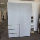 Kledingkast 150cm breed x 223cm hoog in de opruiming