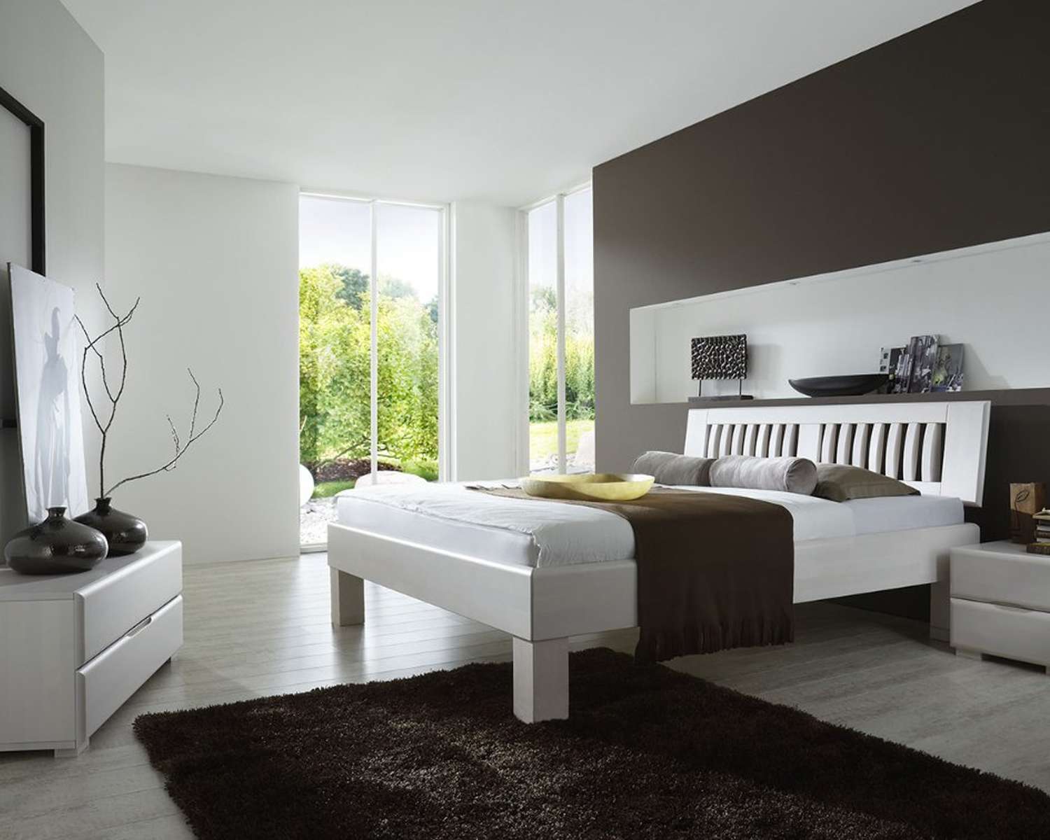 Massief houten bed Job wit gebeitst met standaard poten Massief houten bed Job wit gebeitst met standaard poten