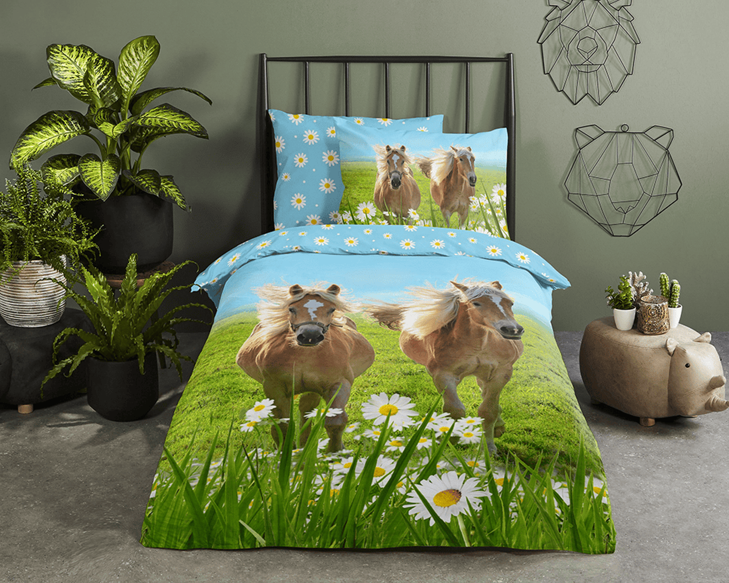 Kinder dekbedovertrek paarden en madeliefjes op bed