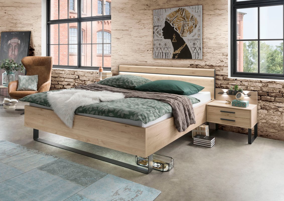 2-persoons bed met ombouw