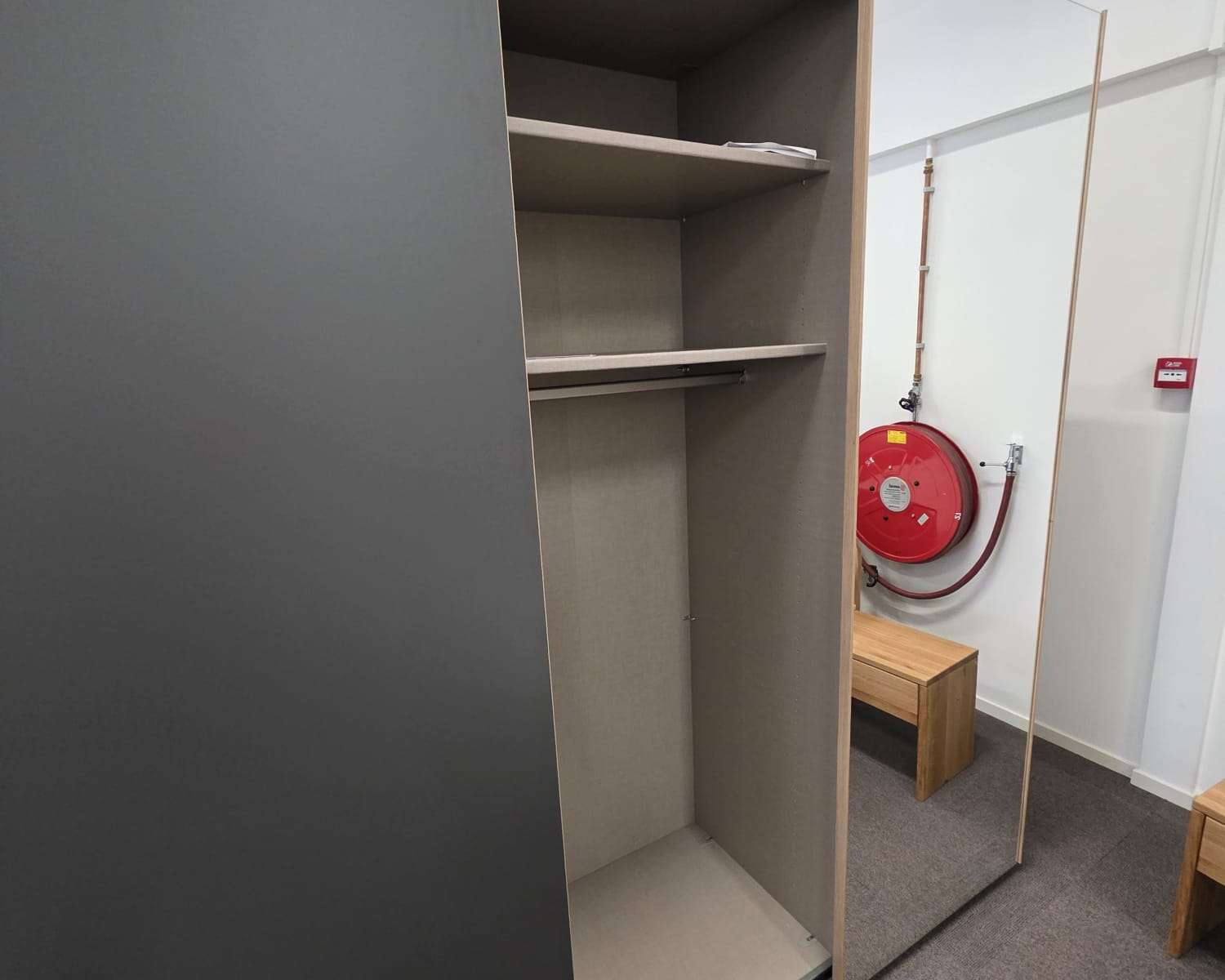 Indeling middenvak zweefdeurkast