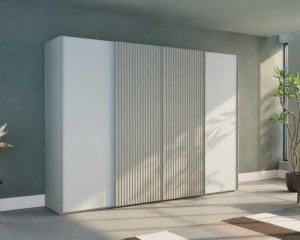 Luxe kledingkast 300cm breed in de opruiming