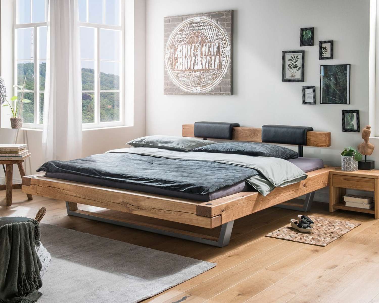 Balkenbed tweepersoonsbed massief eiken Balkenbed tweepersoonsbed massief eiken