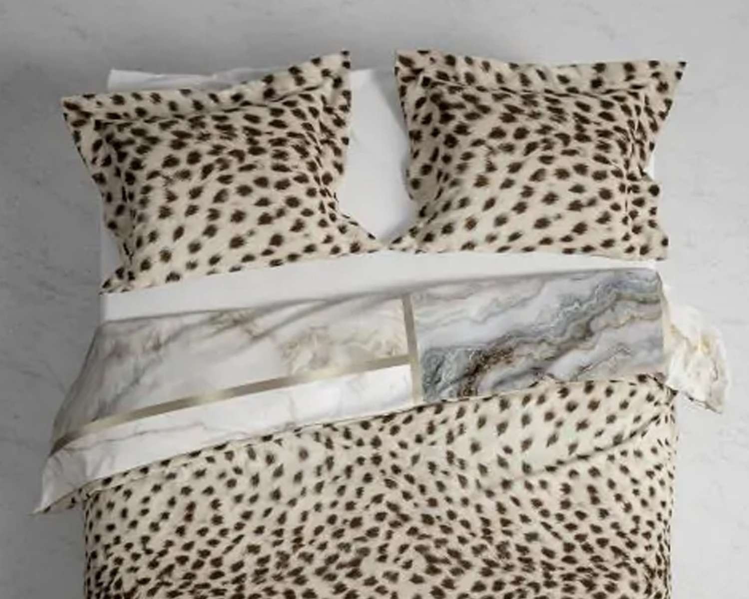 Dekbedovertrek Marmer en panter detail Dekbedovertrek Marmer en panter detail