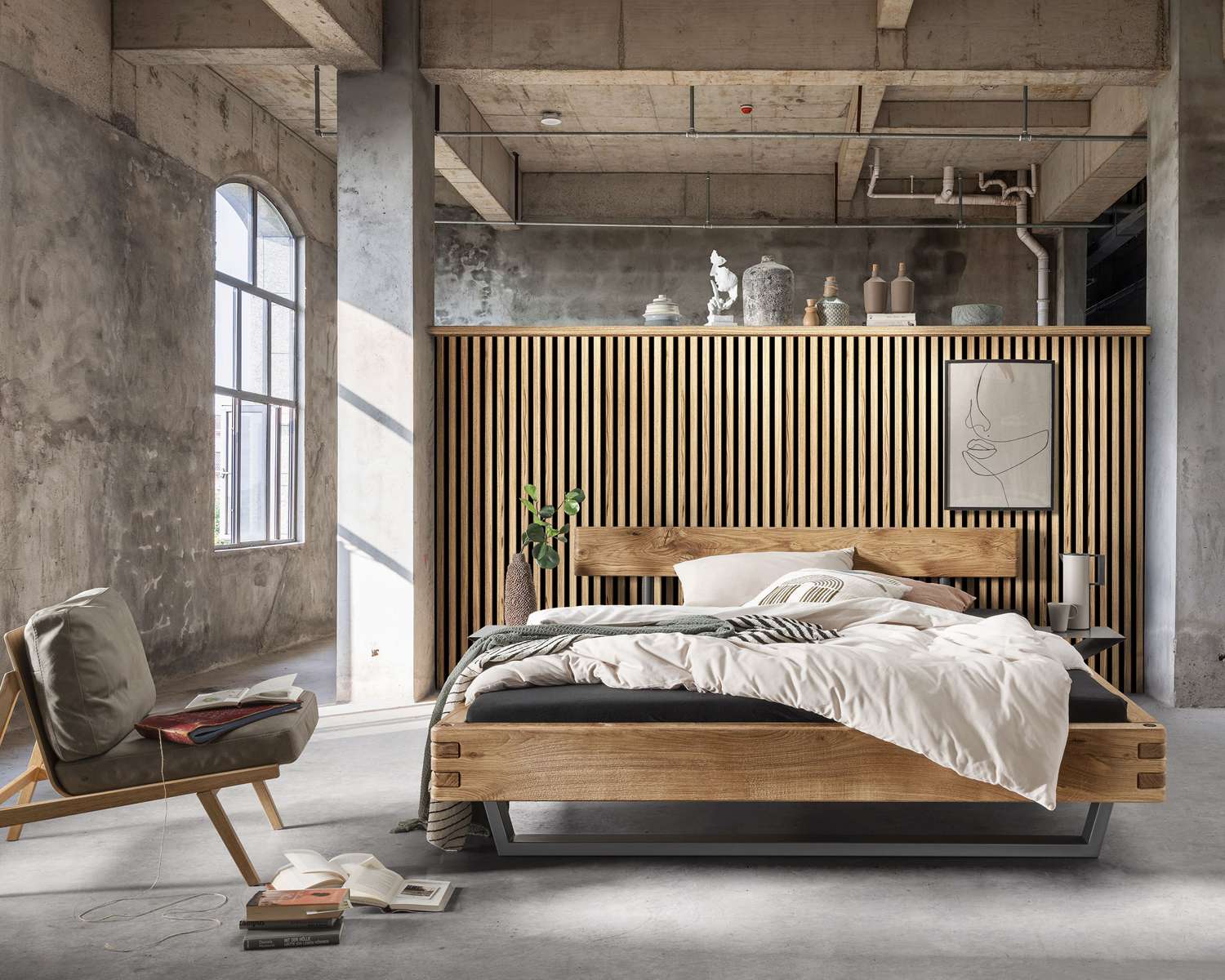 Houten bed Kingston met houten balk