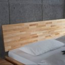 Detail hoofdbord houten bed Tim kern beuken geolied