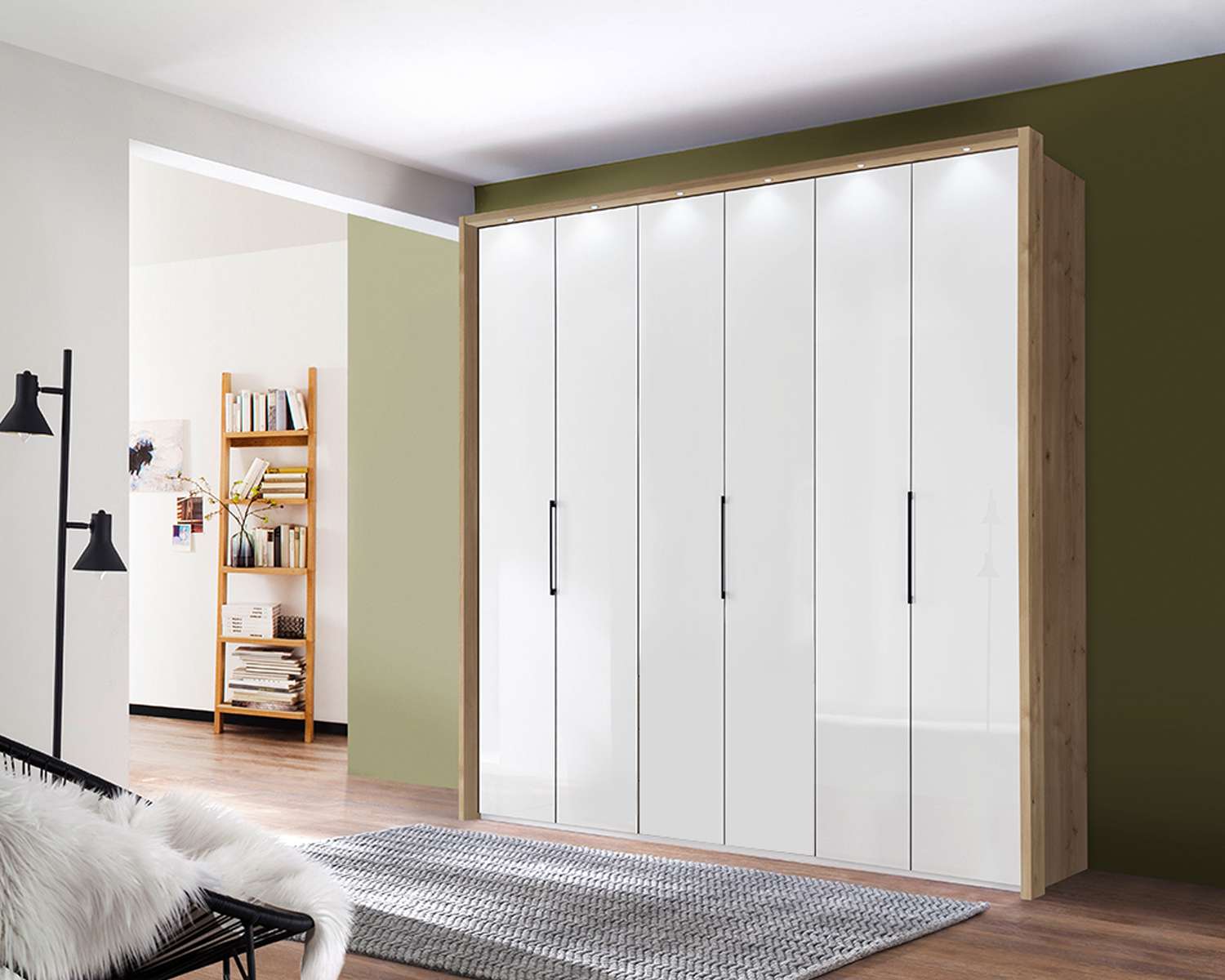 Draaideurkast Elegance One bianco eiken glasdeuren en sierlijst spotjes