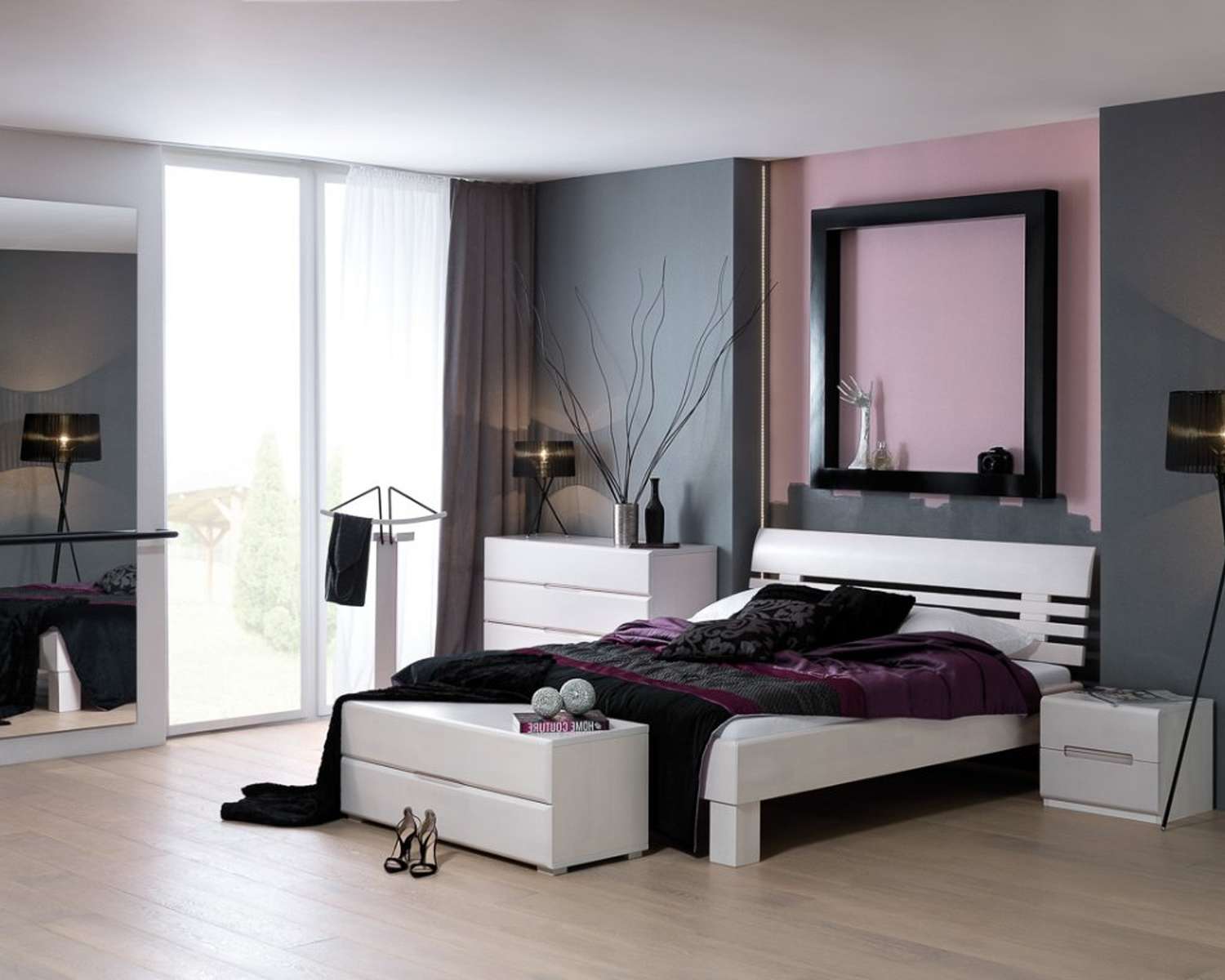 Houten bed wit gebeitst voor twee personen Houten bed wit gebeitst voor twee personen