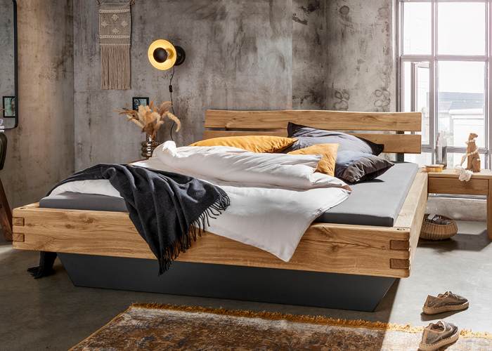 Robuust houten balkenbed Madison voeteneind