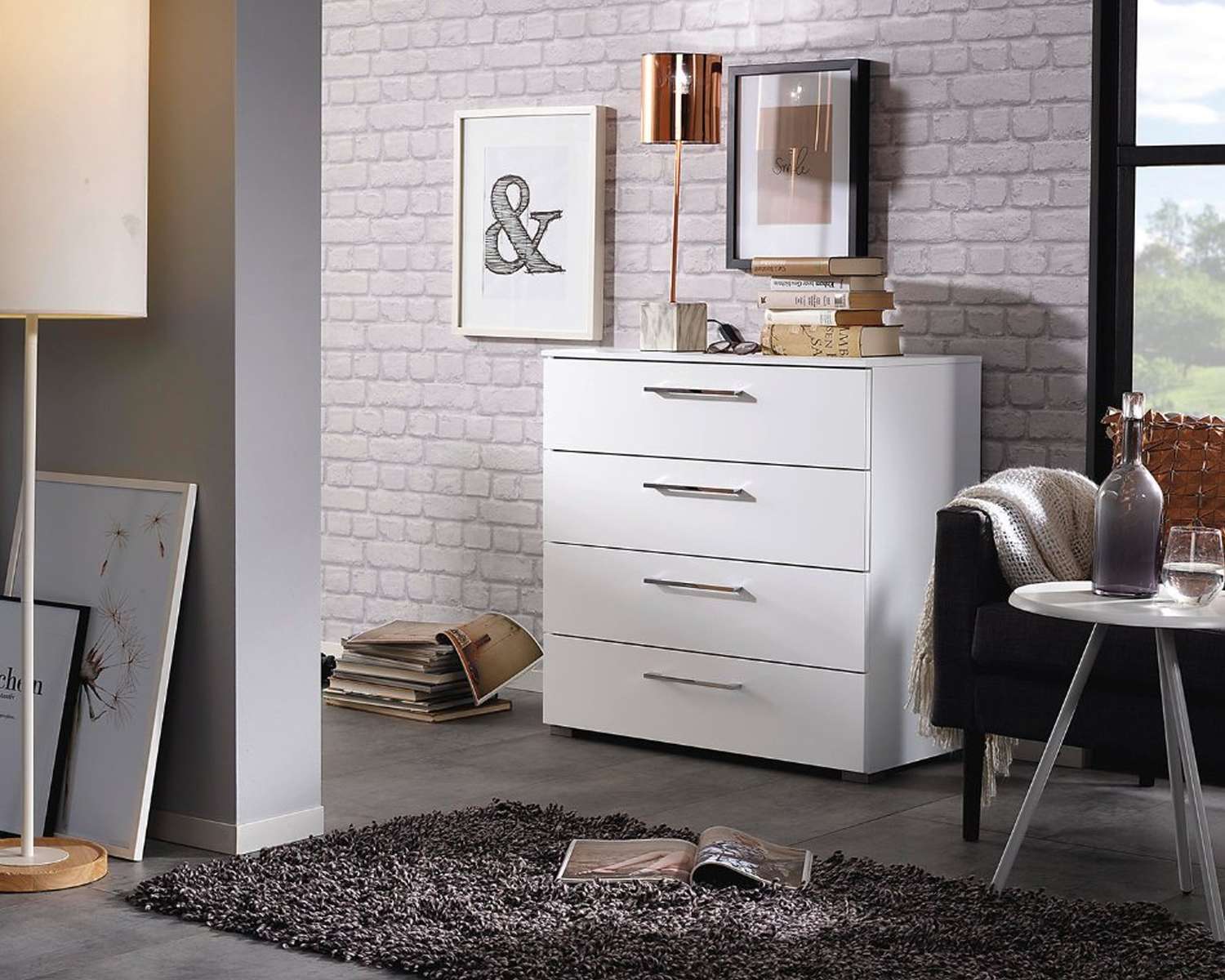 4-ladencommode alpine wit met chromen open handgrepen 4-ladencommode alpine wit met chromen open handgrepen