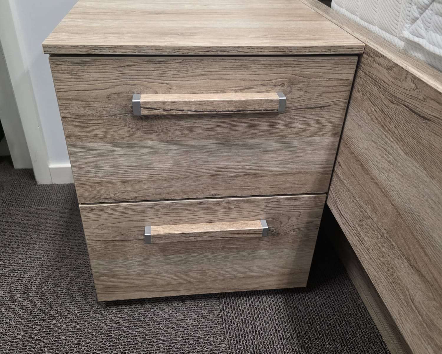 Nachtkastje wild eiken 40cm breed Nachtkastje wild eiken 40cm breed