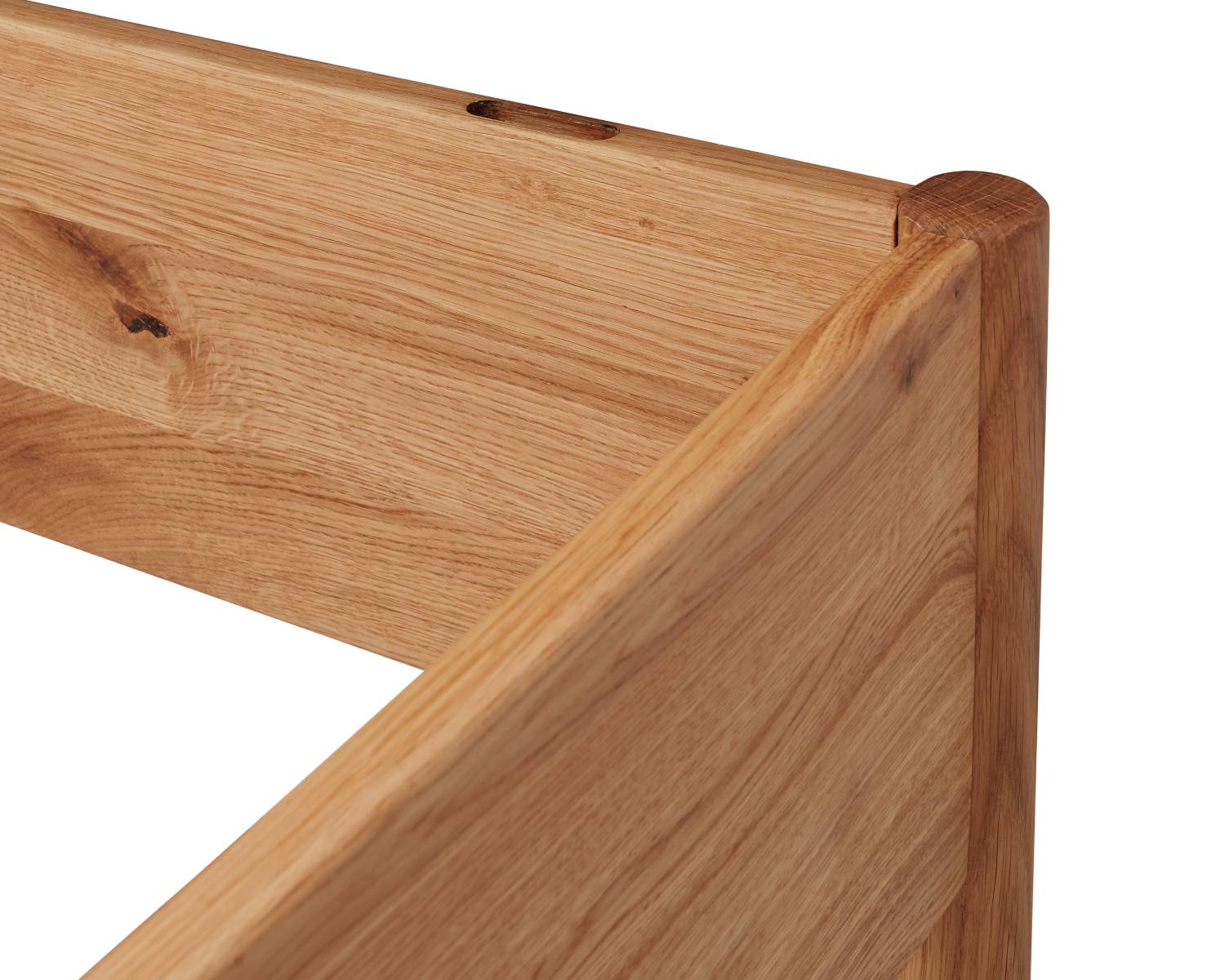 Detail hoofdeind houten bed Como Detail hoofdeind houten bed Como