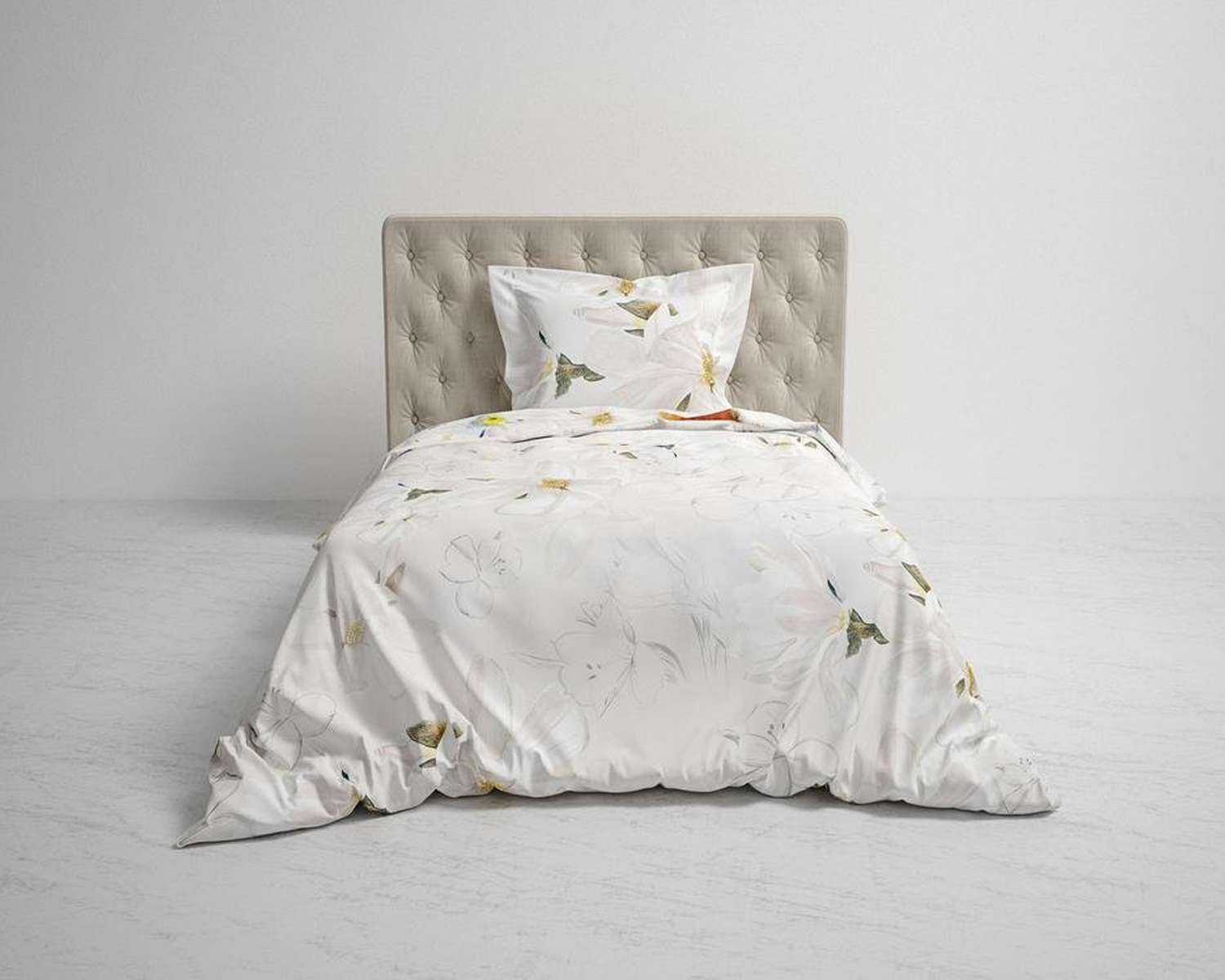 Dekbedovertrek Bloemen Aquarel 1 pers op bed Dekbedovertrek Bloemen Aquarel 1 pers op bed